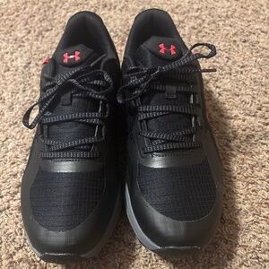 Men’s underarmour shoes